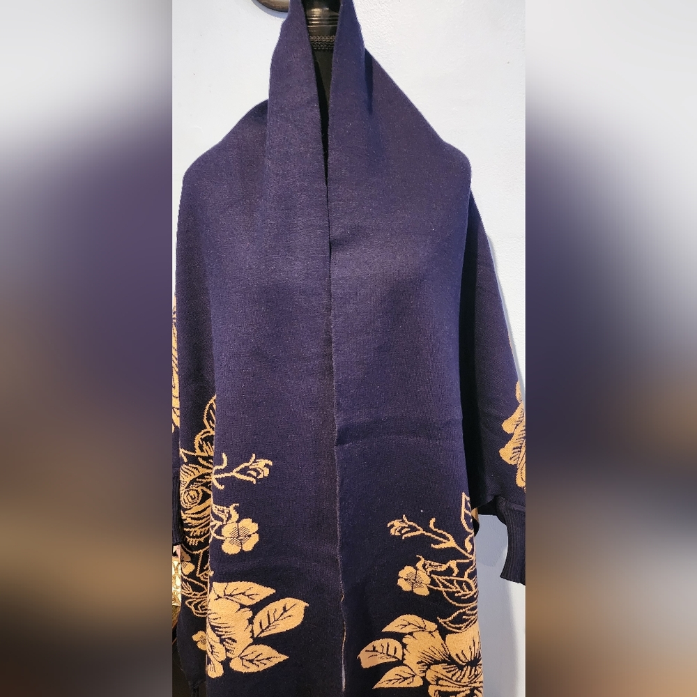 Women's Navy And Tan  Floral Shawl With 3/4 Sleeve